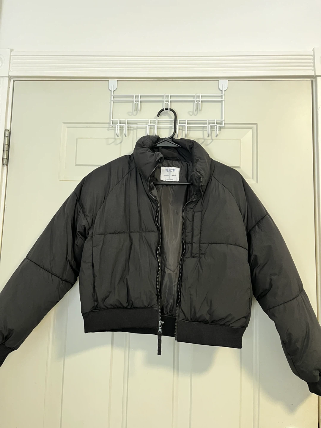 Old Navy Active Puffer Jacket - XS Petite - Black - photo 2