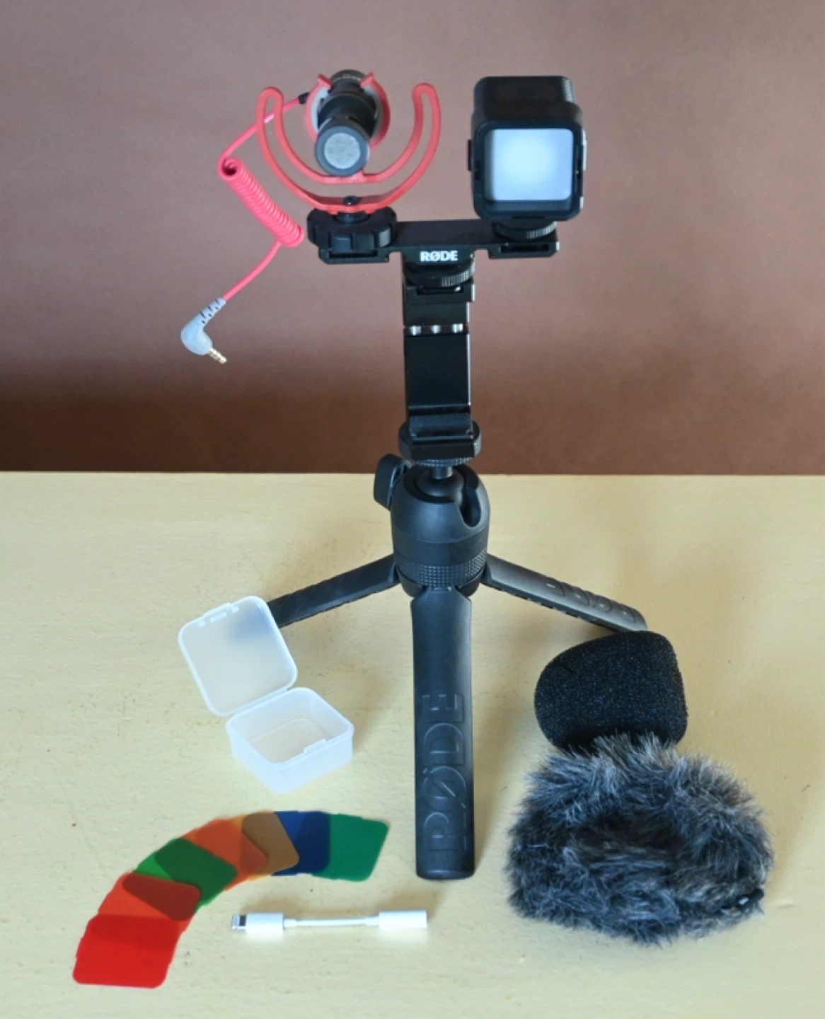 Rode Vlogger Kit Universal Filmmaking Kit for Smartphones