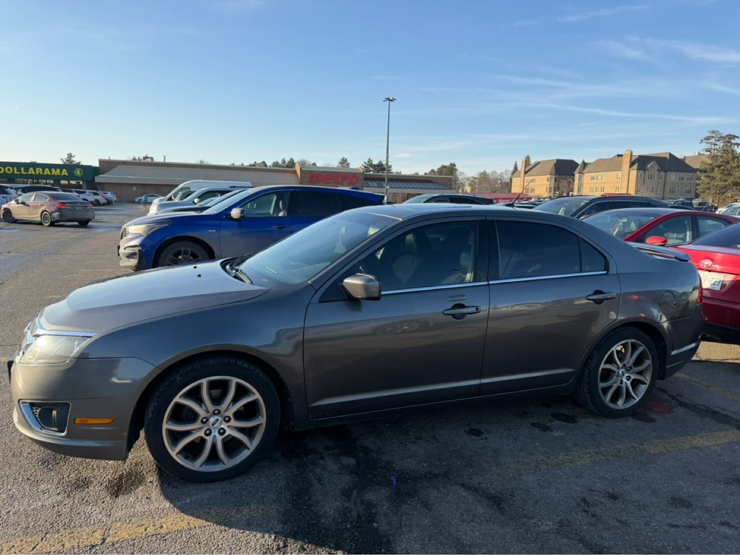 Ford Fusion Sedan - photo 3