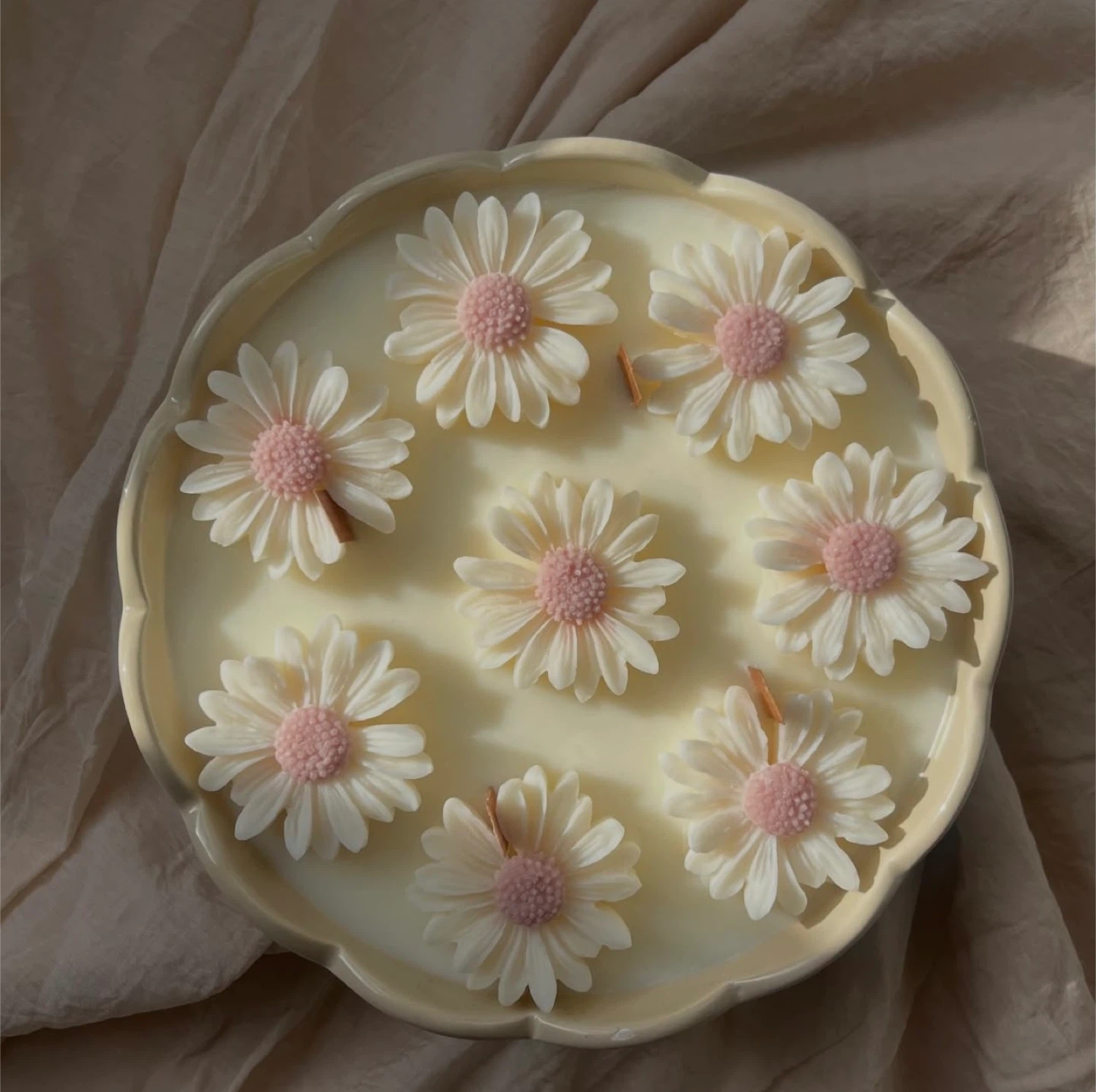 Daisy Flower Scented Candle