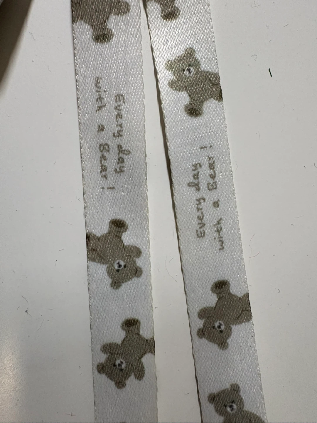 White Lanyard with Teddy Bear Pattern - photo 2