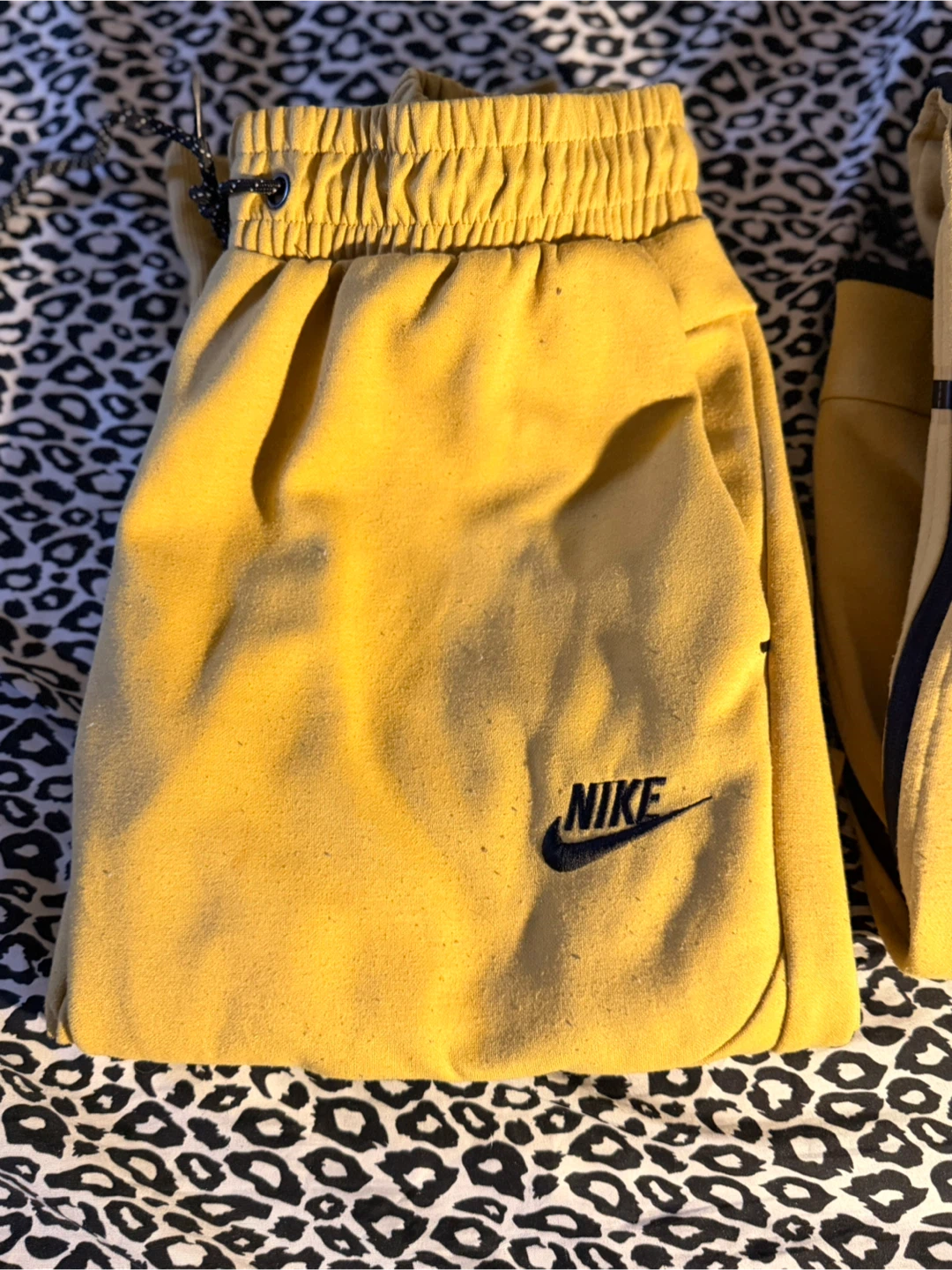 Nike Tech Fleece Tracksuit Set Yellow - photo 3