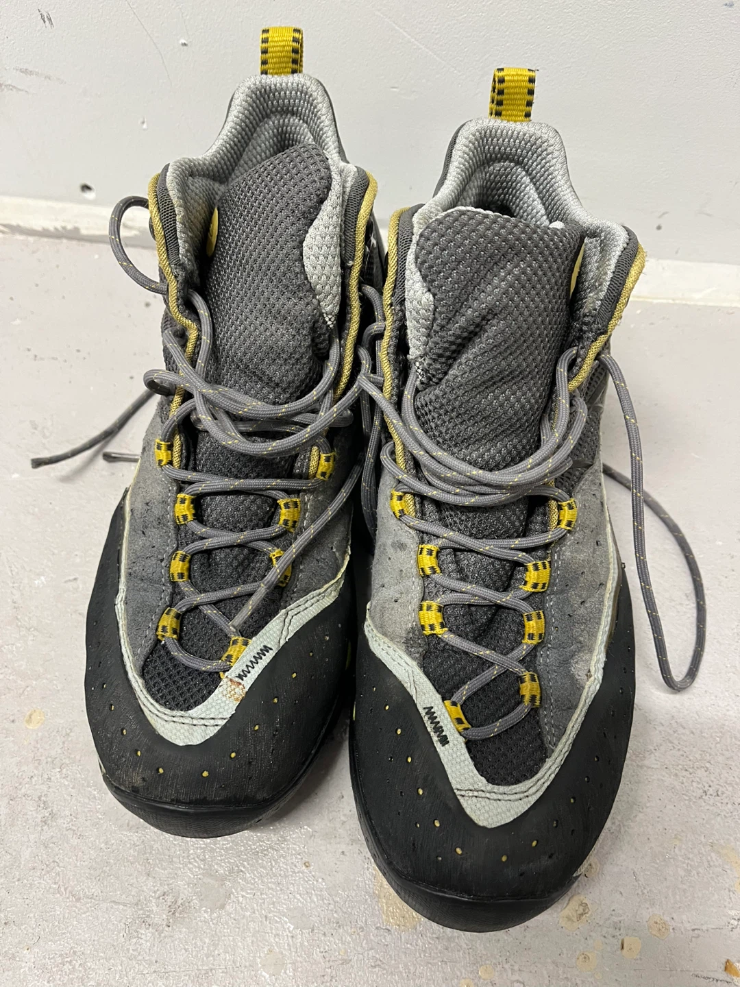 Montrail Men's Hiking Shoes Grey/Yellow Size 9