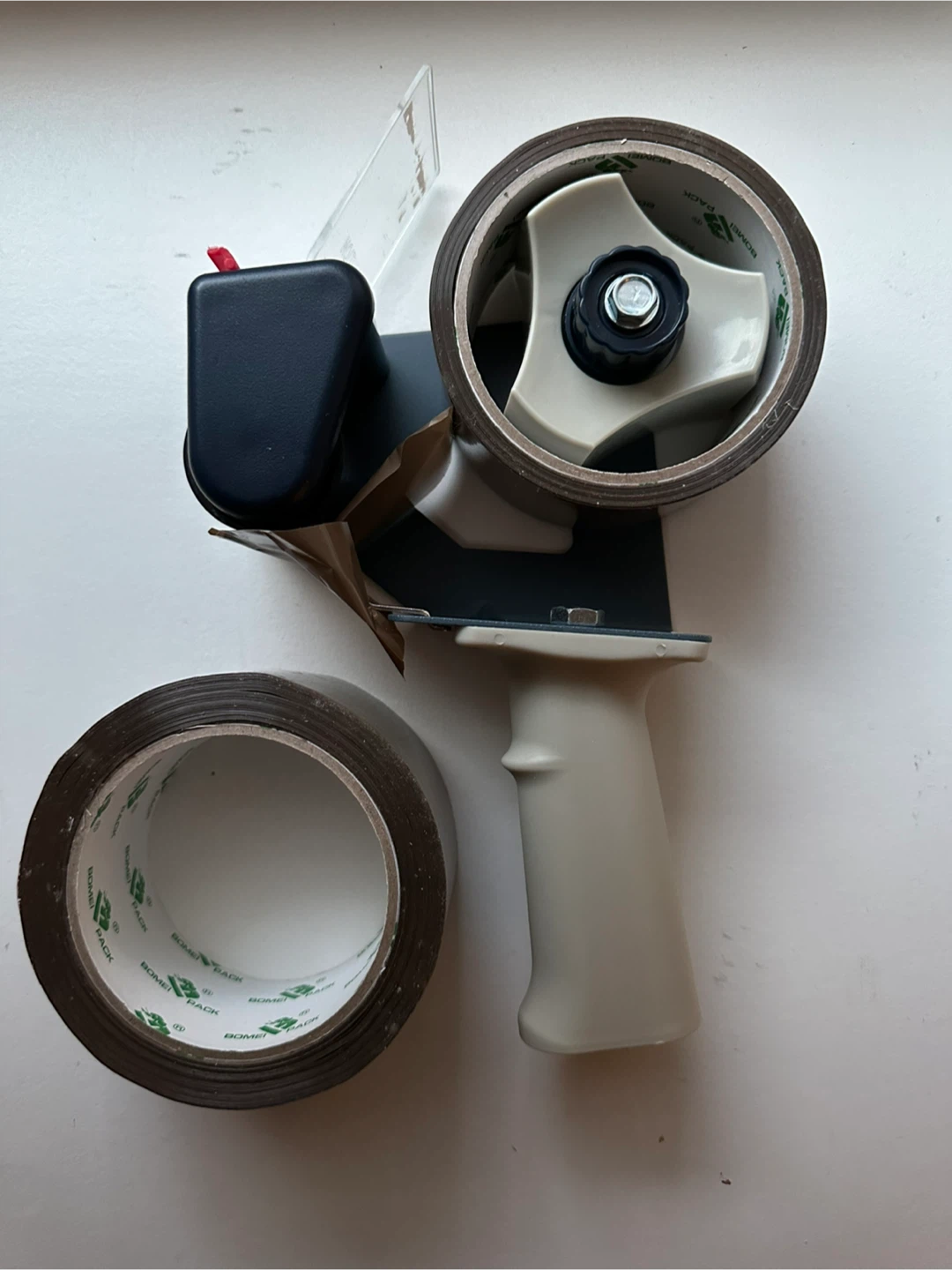 Moving tape and dispenser