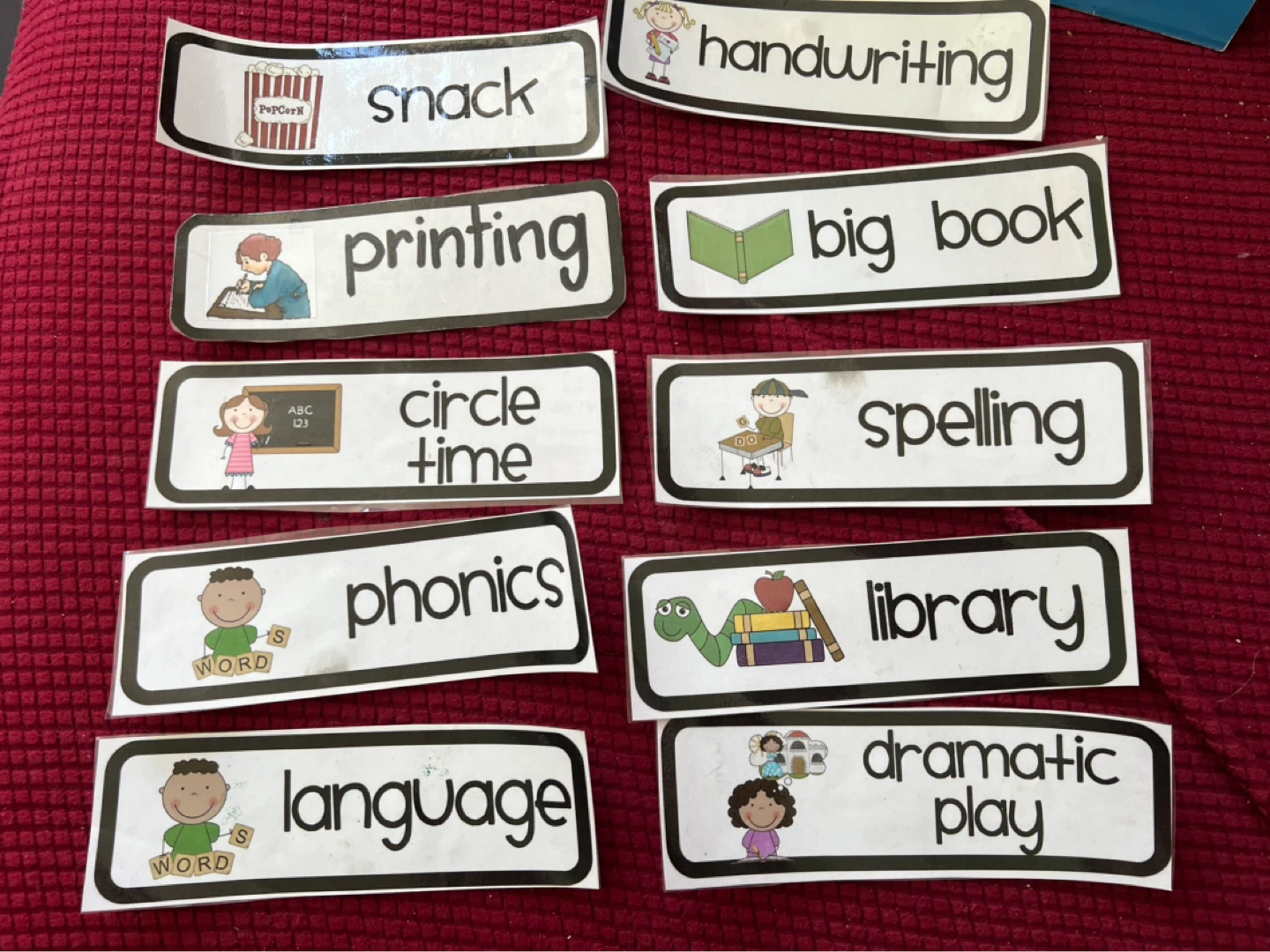 Classroom shape of the day magnetic back - photo 2