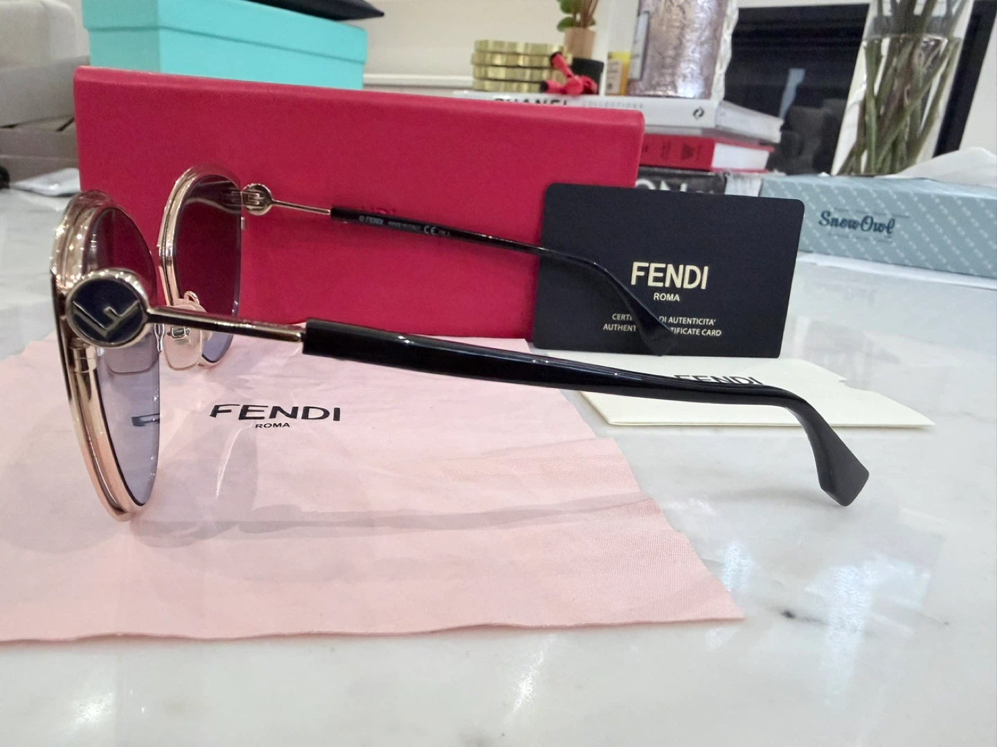 Fendi Cat-Eye Sunglasses - photo 3