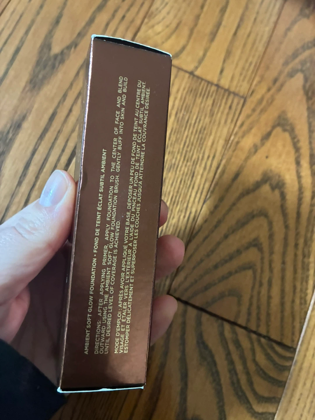 Hourglass Ambient Soft Glow Foundation - photo 2