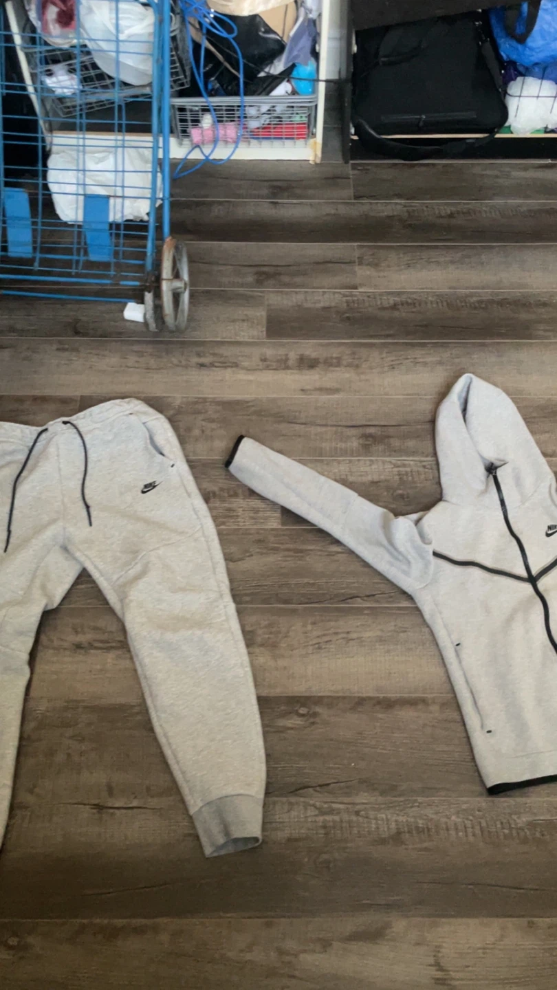 Nike Tech Fleece Joggers and Hoodie Set