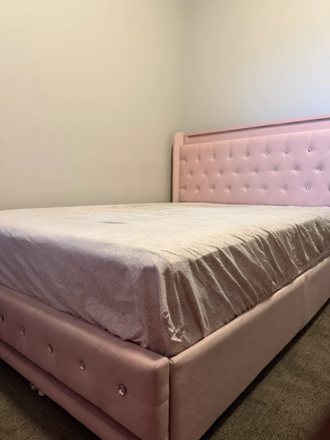 Full Pink Upholstered  with Crystals and LED lights - photo 2