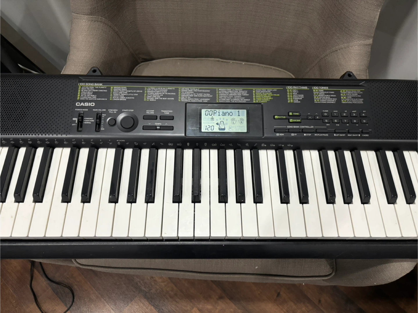 Casio CTK-100 Keyboard - photo 2