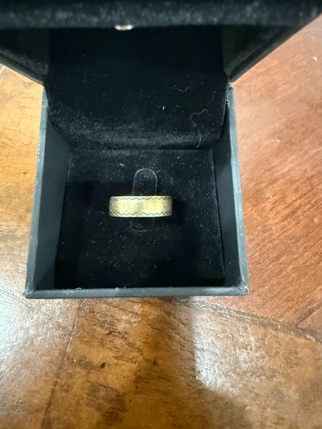 10K Solid Gold Ring 5g Heavy & Stylish Band