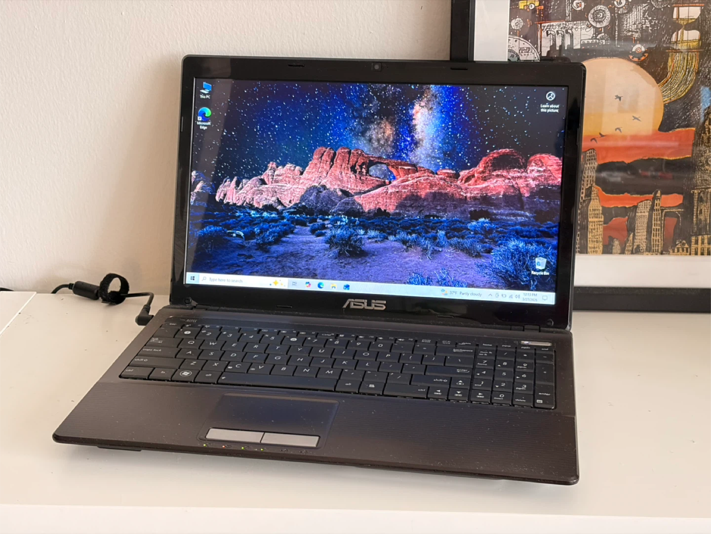 ASUS A52U Laptop — Good for work