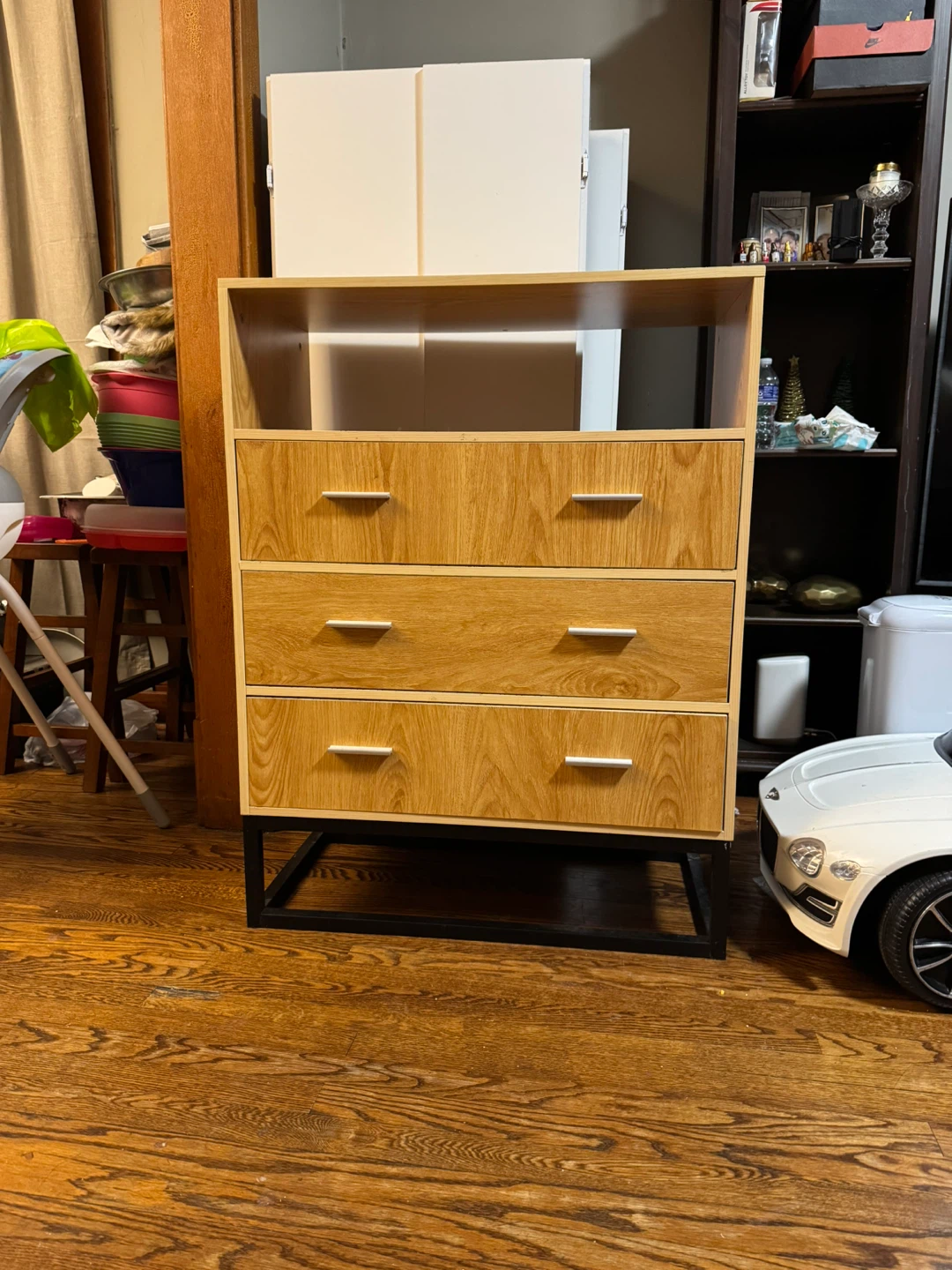 3 Drawer Dresser with Shelf - photo 3