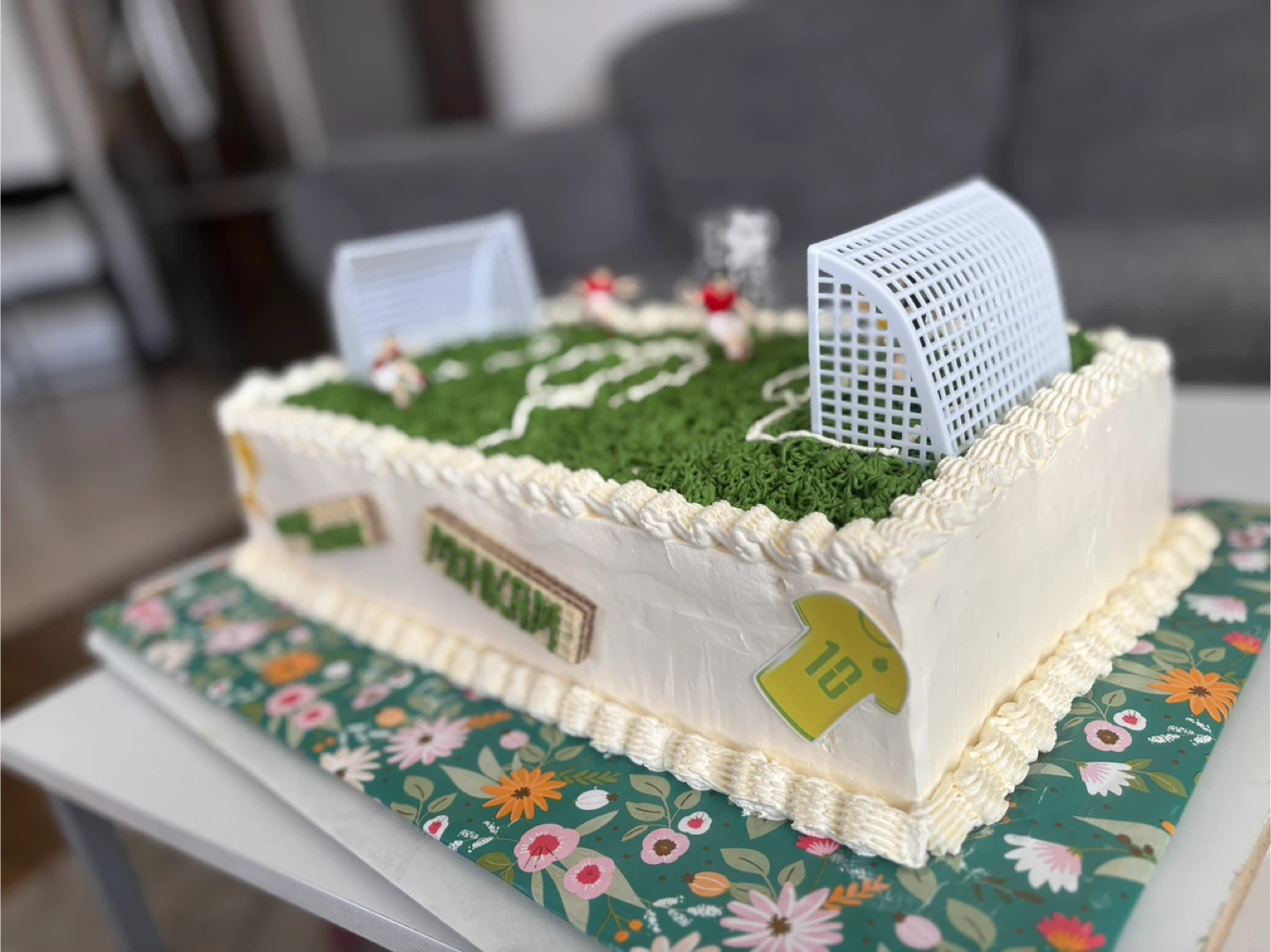 Custom Decorated Cakes for Special Occasions - photo 5