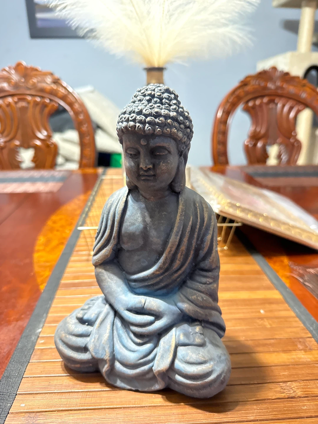 Sitting Buddha Statue