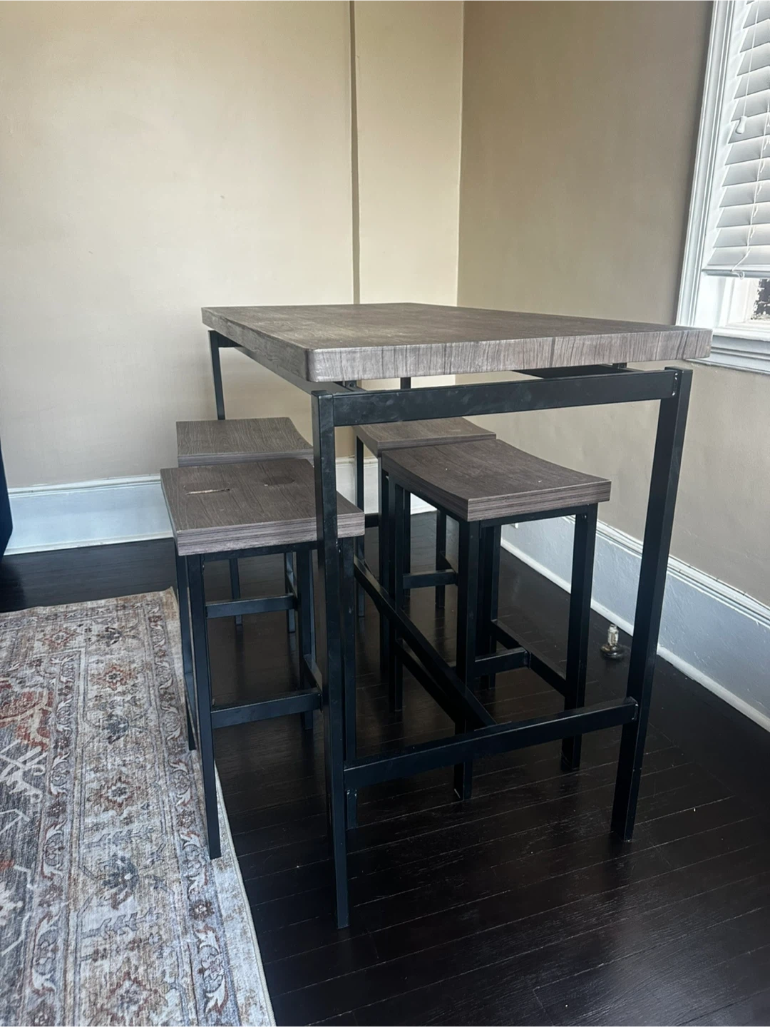 🥕 Compact Dining Set with 4 Stools 🥕