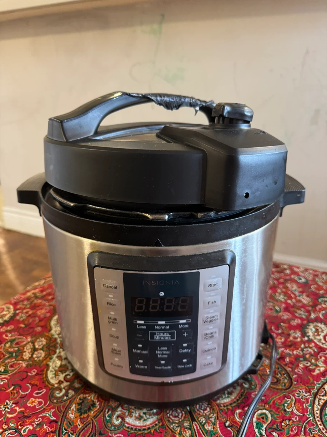 Insignia 6-Quart Multi-Function Pressure Cooker