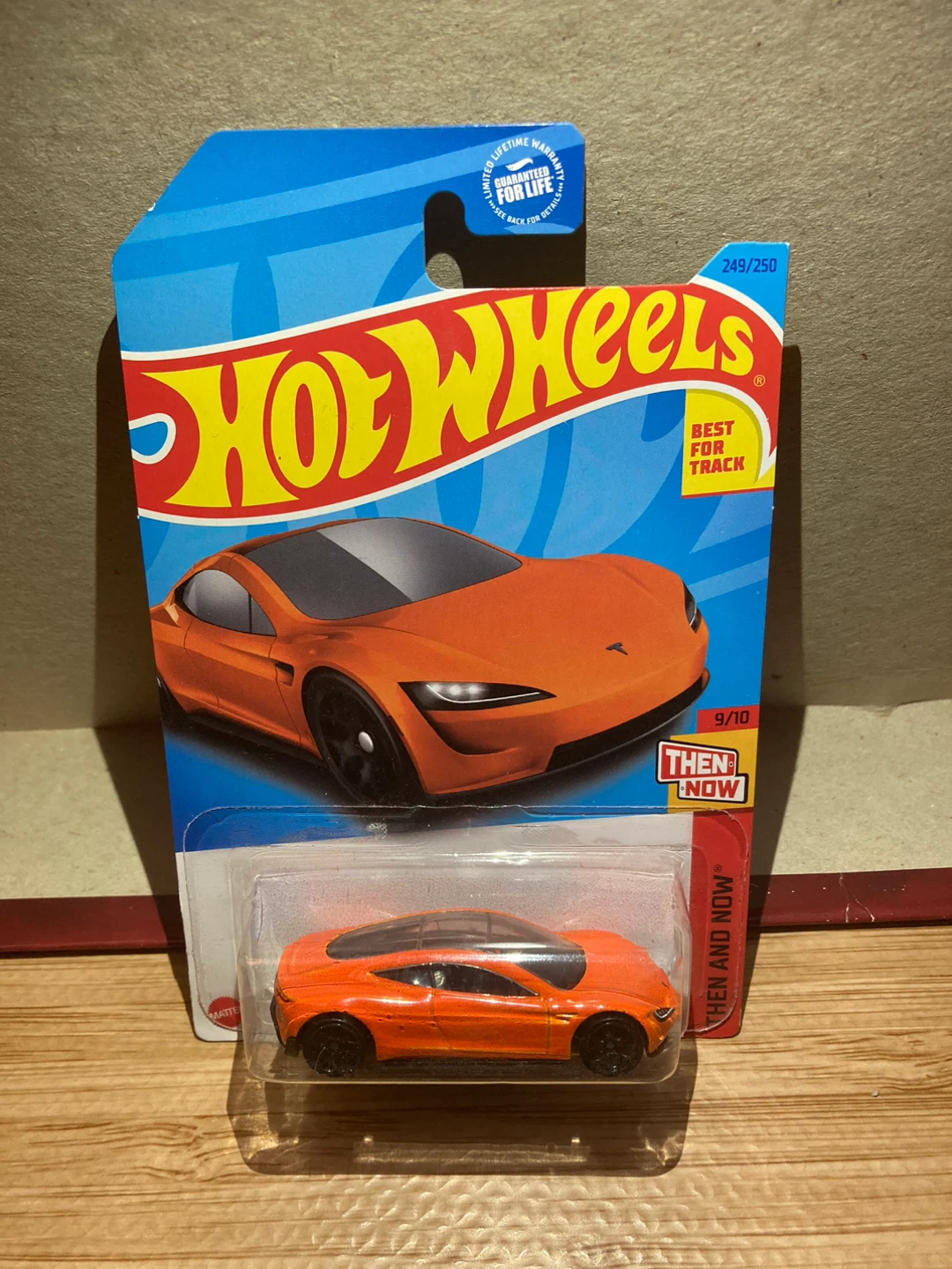 Hot Wheels / Tesla Roadster / Orange