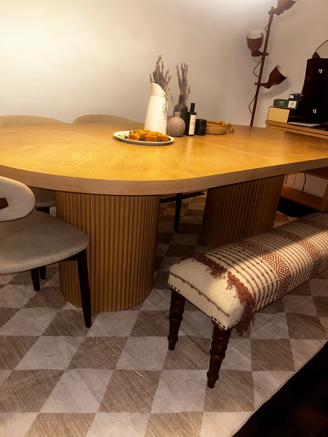 🥕 Fluted Pedestal Dining Table - Natural Oak- extendable - photo 3