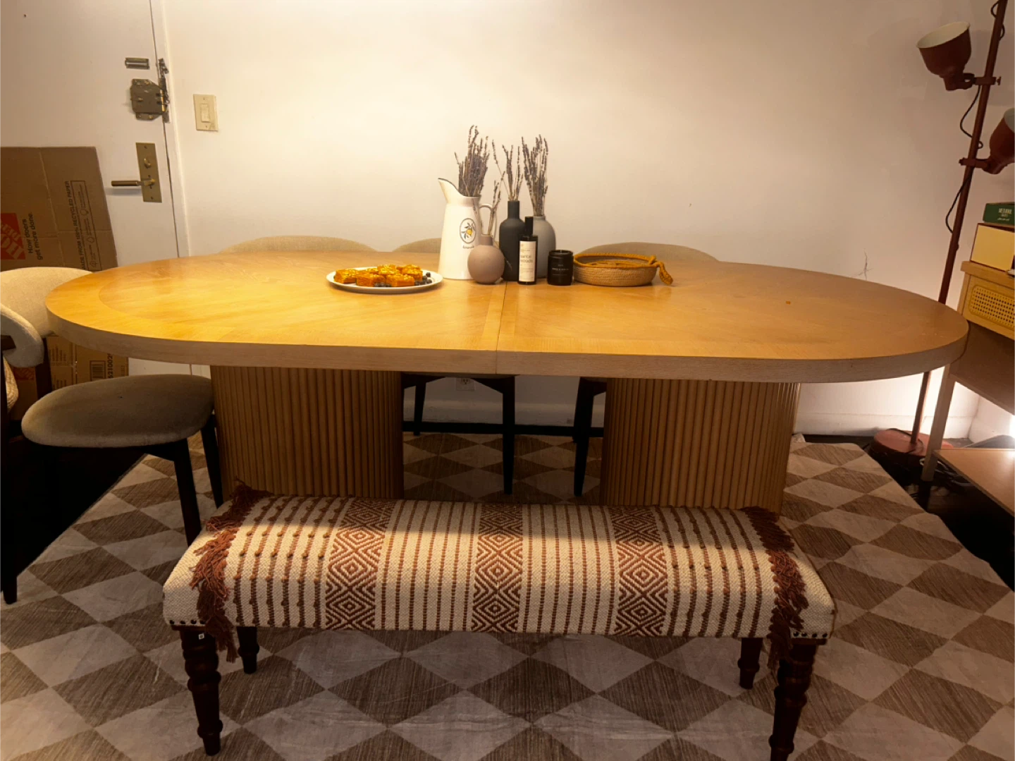 🥕 Fluted Pedestal Dining Table - Natural Oak- extendable