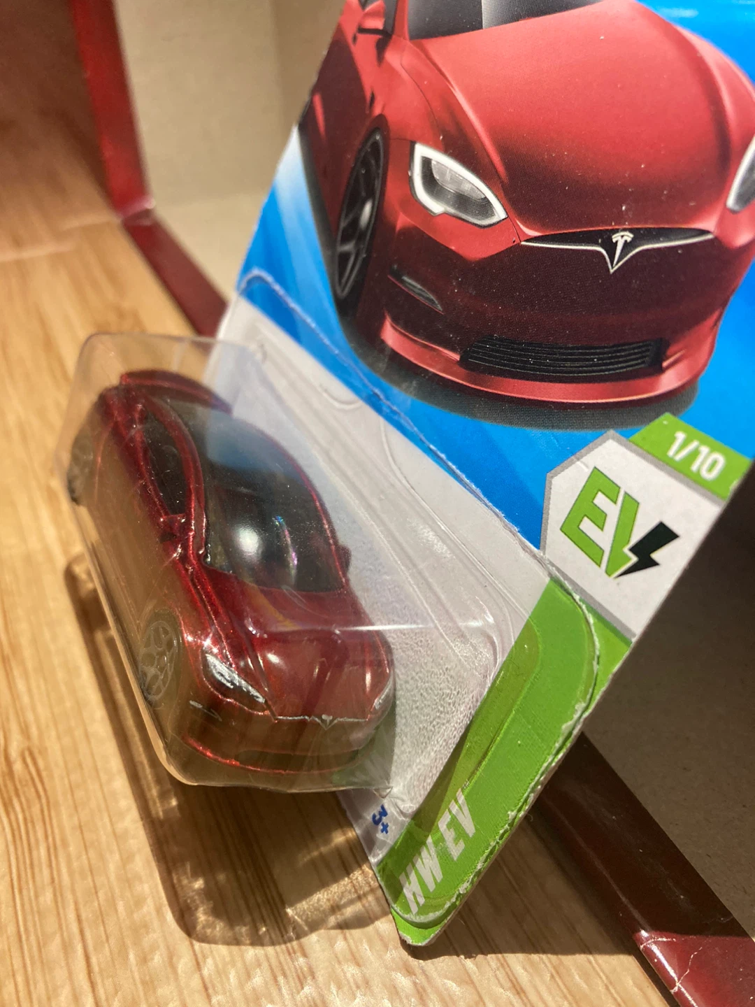 Hot Wheels / Tesla Model S Plaid / Red - photo 2