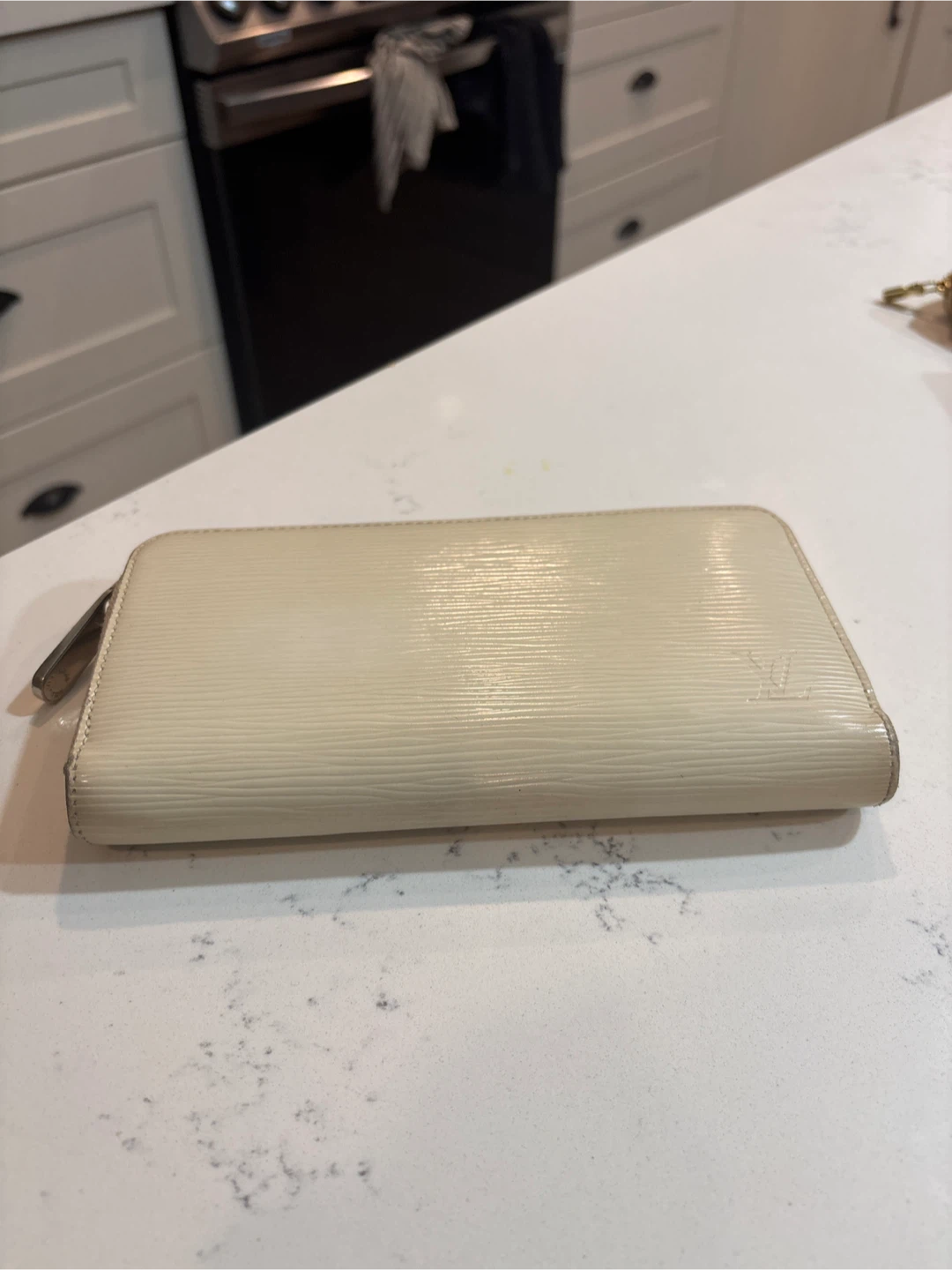 Louis Vuitton Epi Leather Zipped Wallet