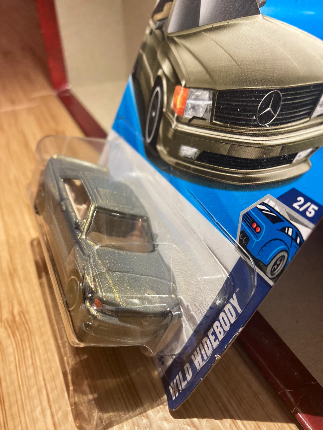 Hot Wheels / 89 Mercedes-Benz 560 SEC AMG / Silver Yellow - photo 2