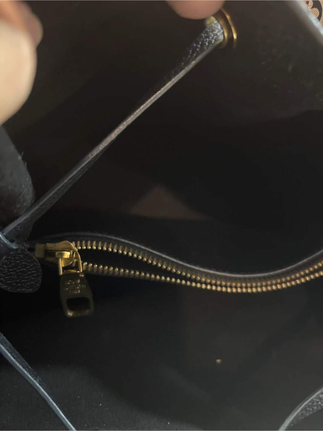 Louis Vuitton Black Monogram Bucket Bag - photo 5