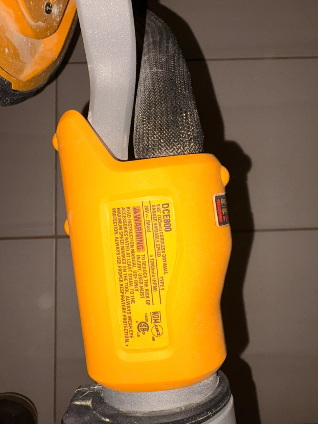DEWALT Drywall Sander DCE800B (Tool Only) - photo 3