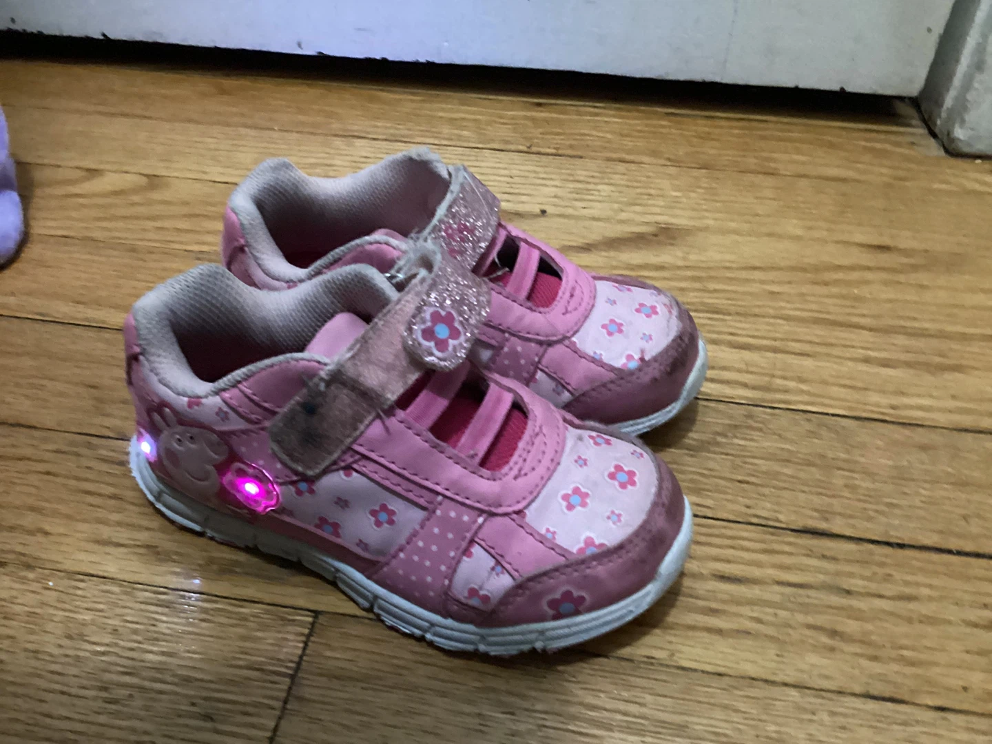 Size 10 Pink Peppa Pig Light-Up Toddler Shoes