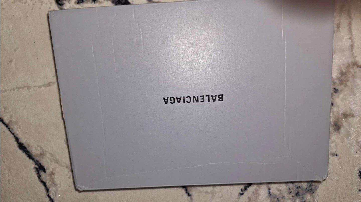 Balenciaga Runner Sneakers Size 42 Grey