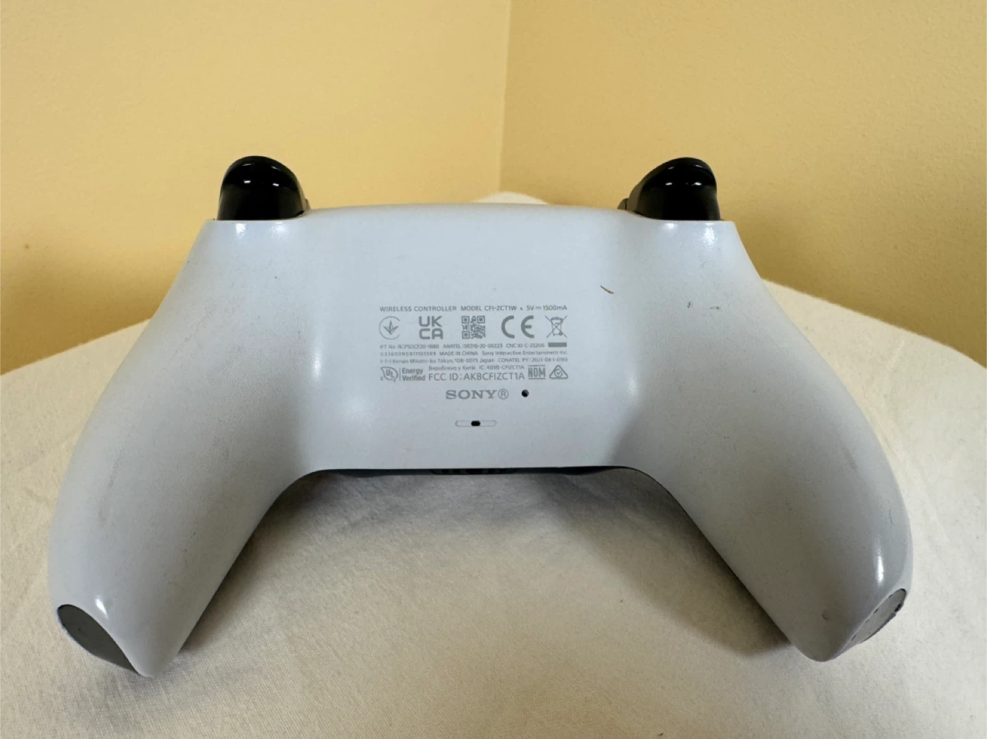 Sony PlayStation 5 DualSense Wireless Controller - photo 4