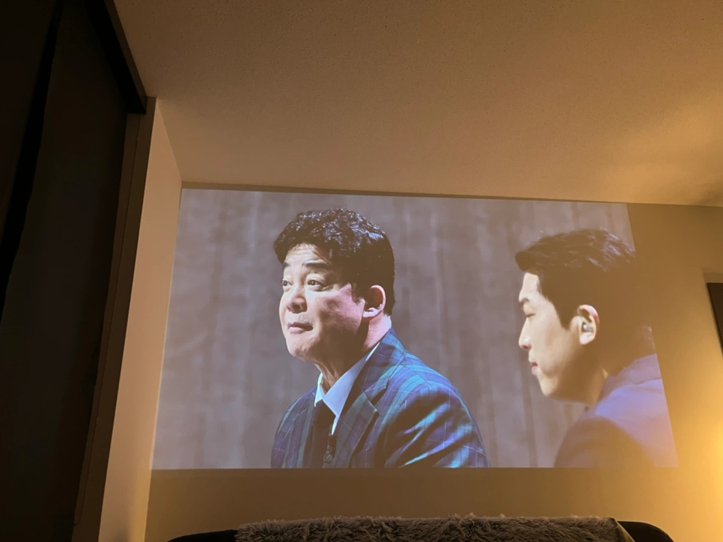 LG CineBeam PF610P FHD Portable Smart Home Theatre Projector - photo 3