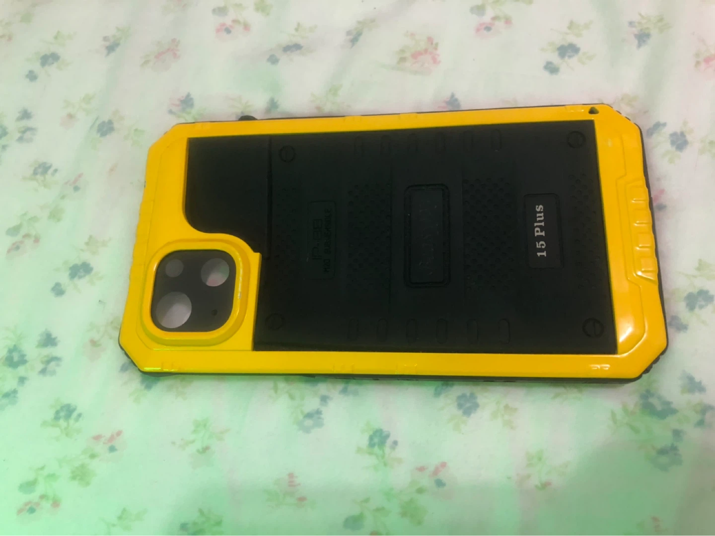 Heavy Duty Waterproof Phone Case for iPhone 15 Plus - Yellow - photo 5