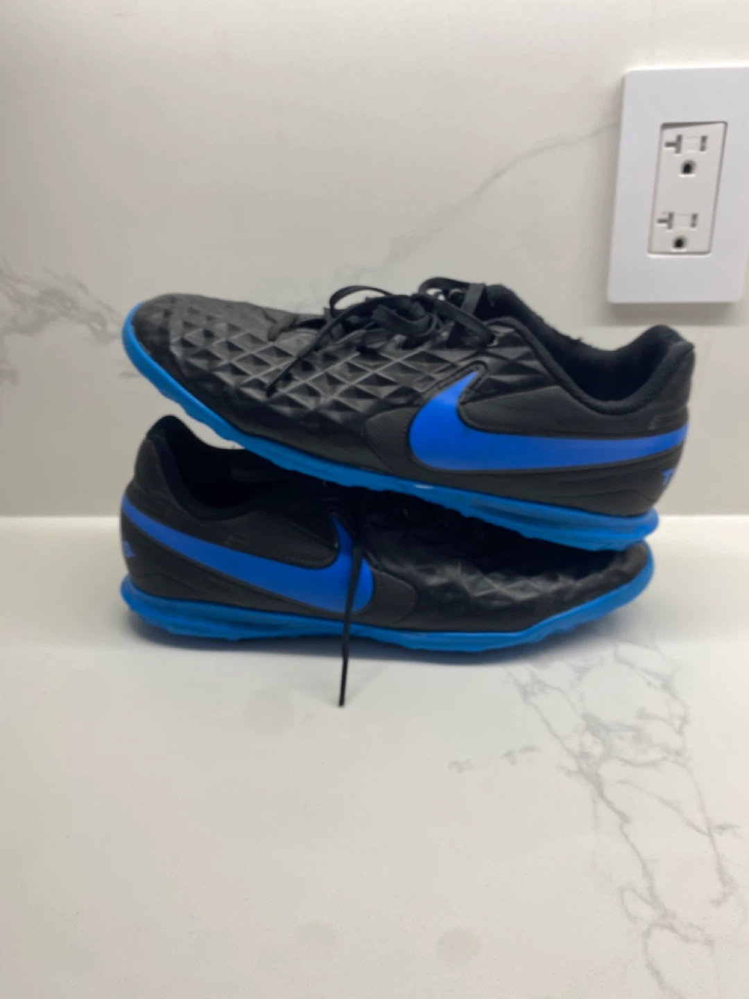 Nike indoor Tiempo soccer cleats - photo 2