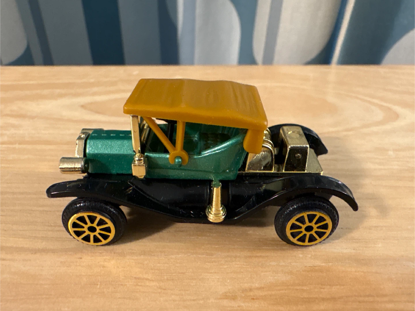 Ford Model T Diecast Toy Car - photo 2