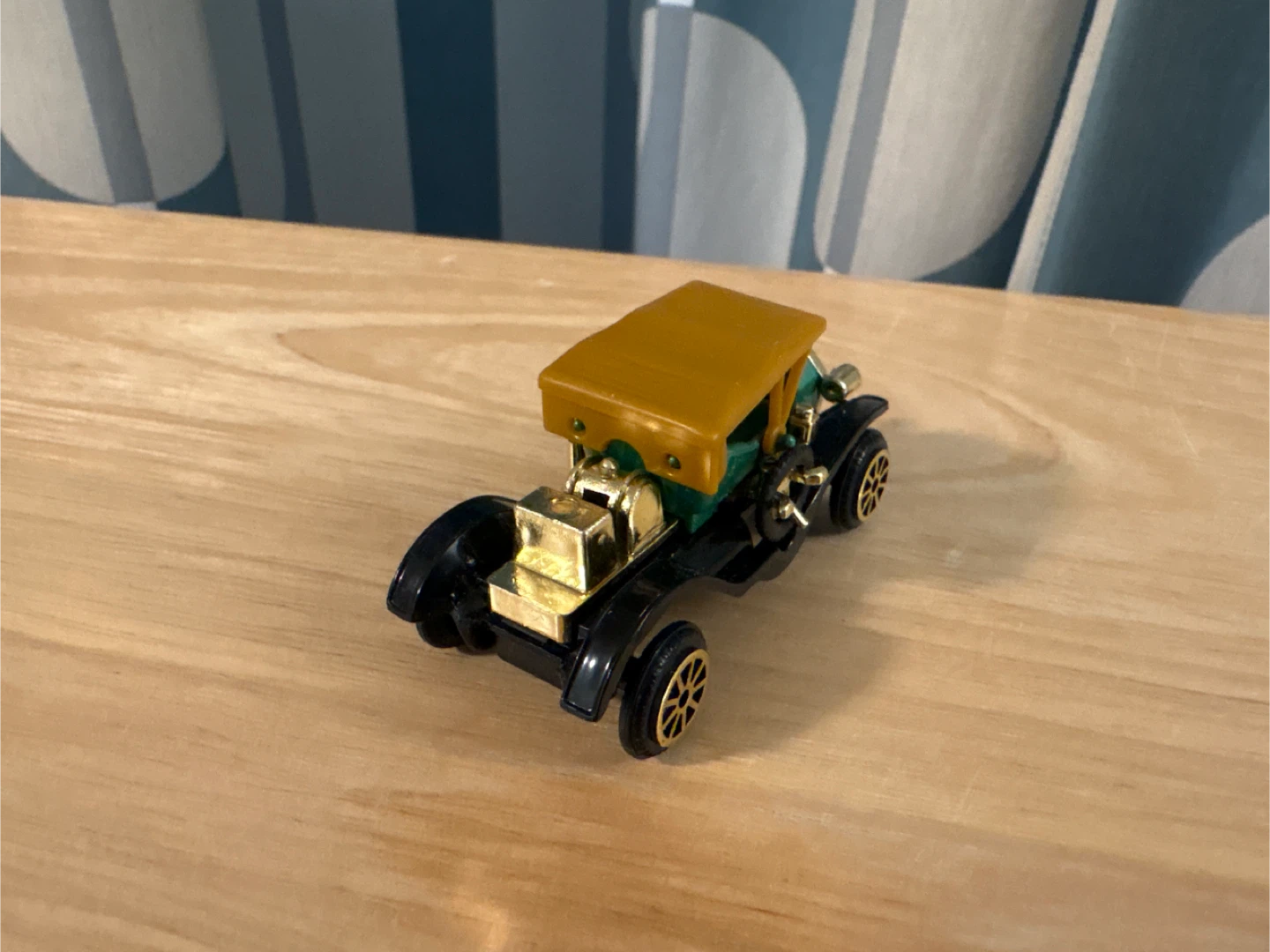 Ford Model T Diecast Toy Car - photo 4