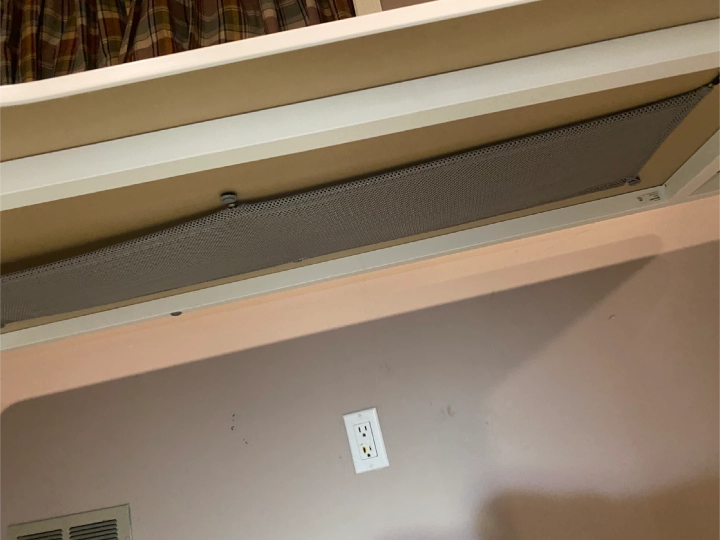 Ikea Corner Desk - Birch Top(delivery available) - photo 5