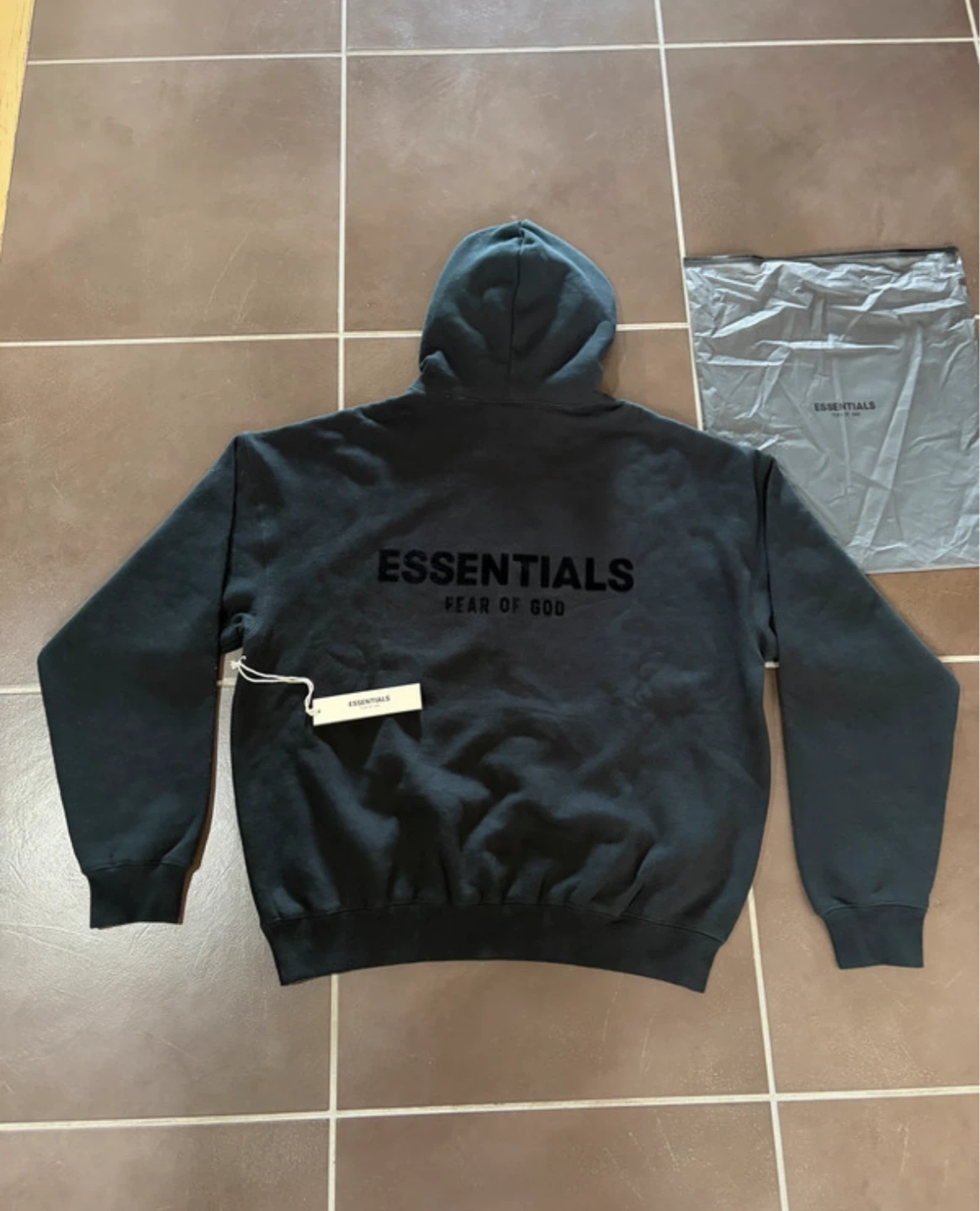 Fear of God Essentials Hoodie and Sweatpants Set - Black - photo 2