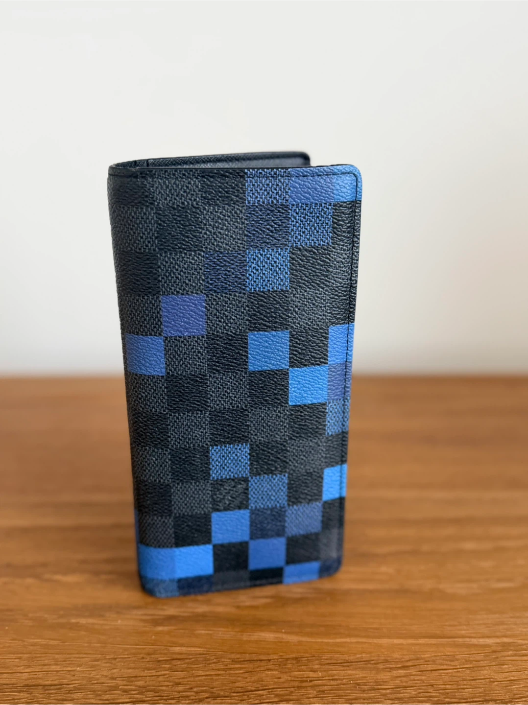 Louis Vuitton Brazza Wallet