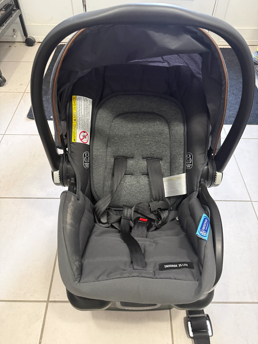Graco SnugRide 35 Lite Infant Car Seat