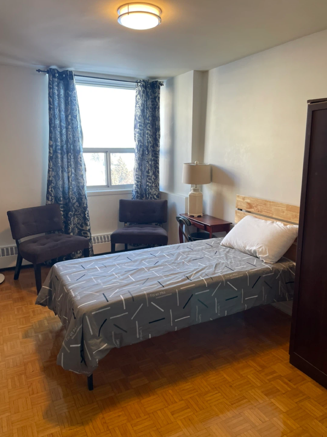 Private room for rent