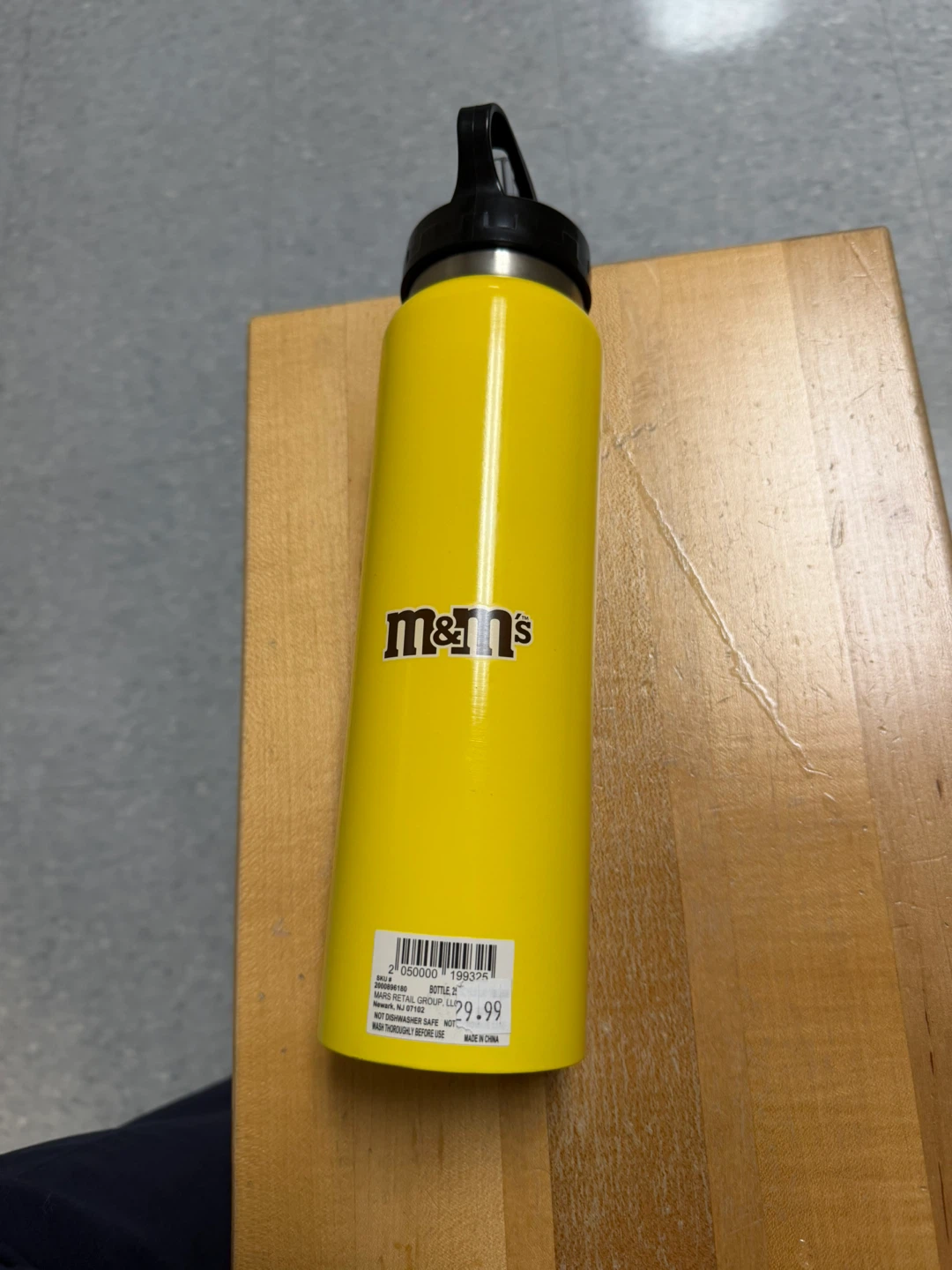 M&M's Yellow Character Water Bottle - photo 2