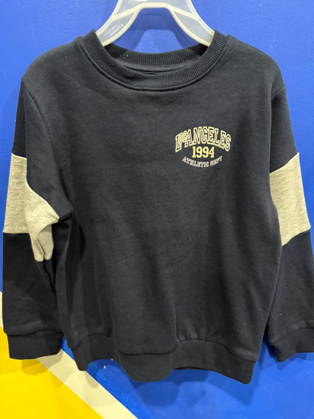 Hurley Boys' Hoodie Size 5 - photo 4