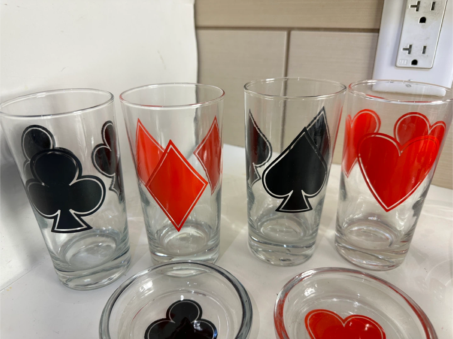 Casino themed glass set with poker suits and dice - photo 3
