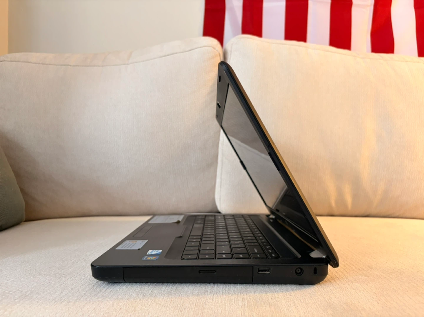 HP 15.6" Notebook G56-123NR Laptop - photo 4