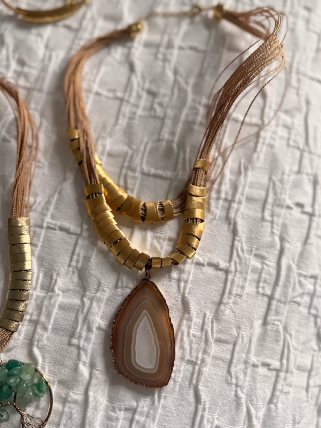 Set of 3 Gold Tone Necklaces & Bracelet - photo 5