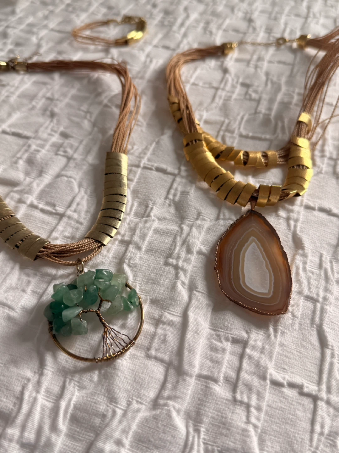 Set of 3 Gold Tone Necklaces & Bracelet - photo 2