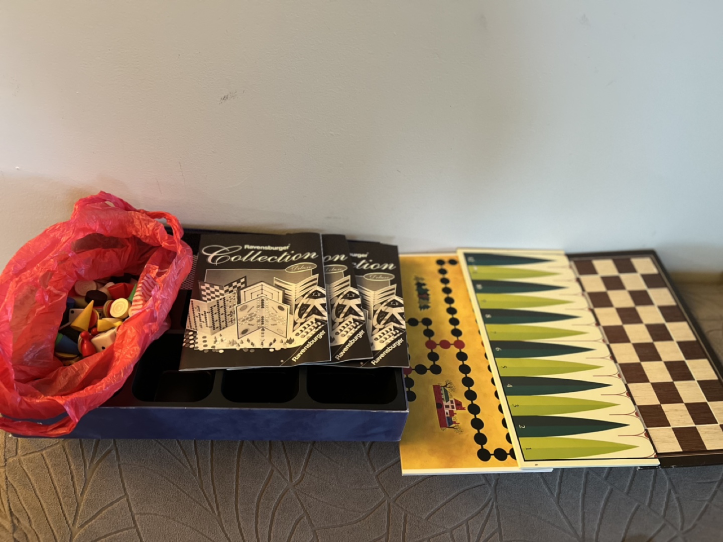 Vintage Ravensburger Deluxe Collection 35+ Board Games 1998 NIB - photo 2