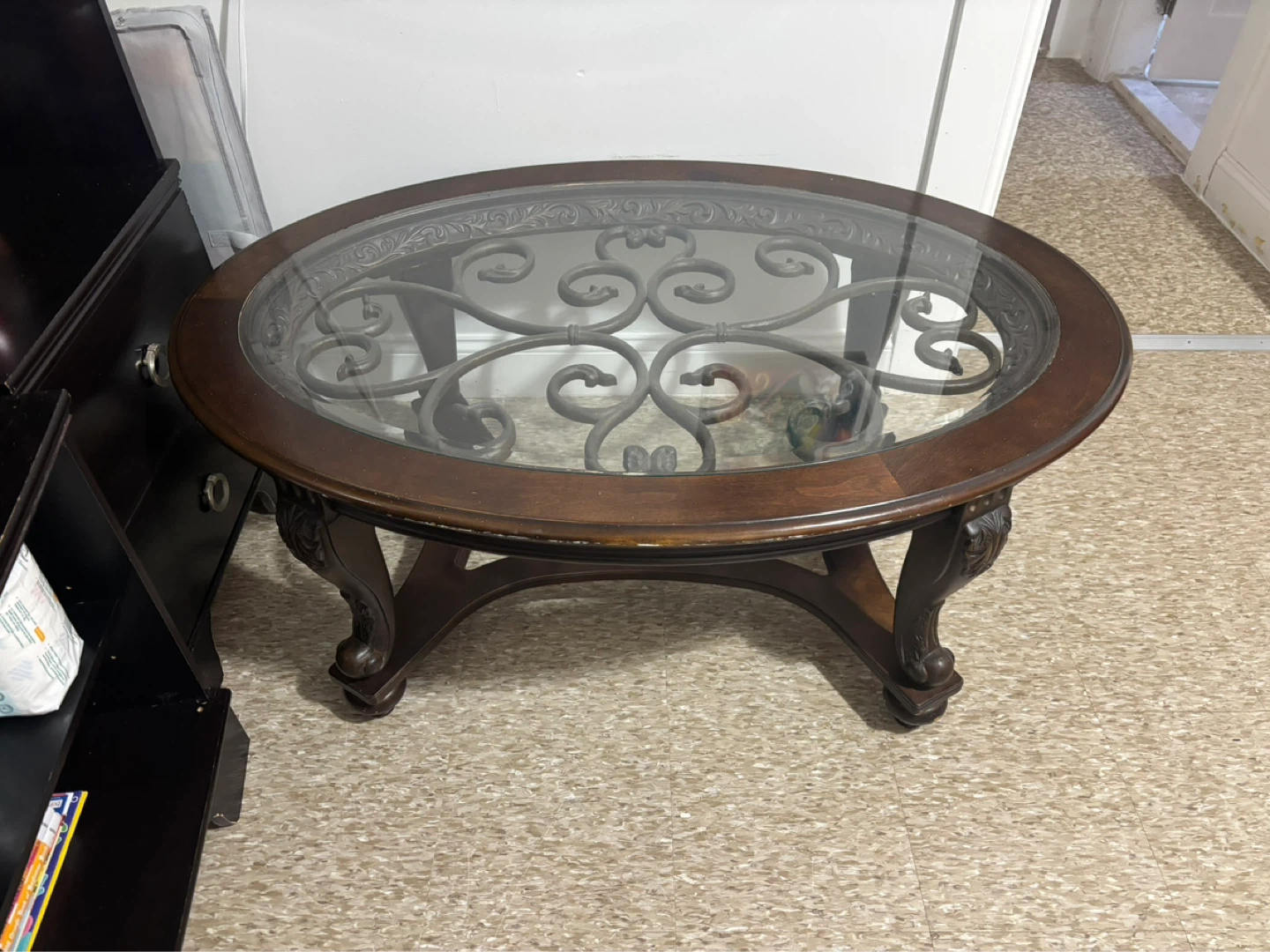 Oval Coffee Table with Glass Top - photo 2